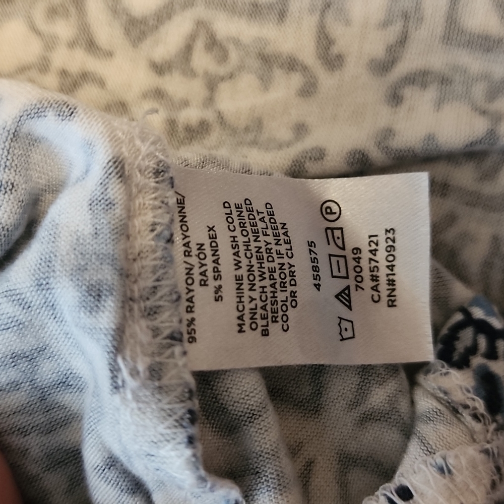 *5 items under $10 for $20* Loft dress - Picture 7 of 7